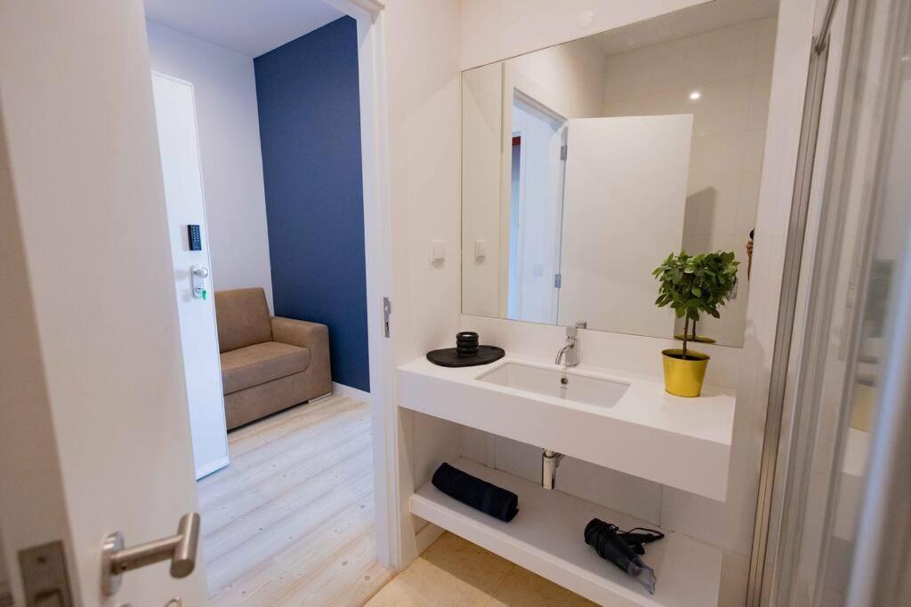 Central Lisbon Stylish Apartment Екстер'єр фото
