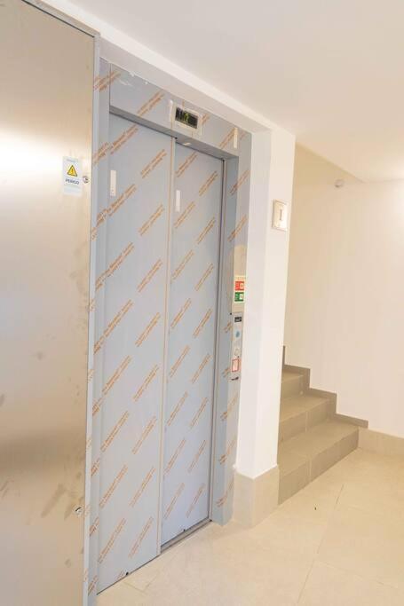 Central Lisbon Stylish Apartment Екстер'єр фото